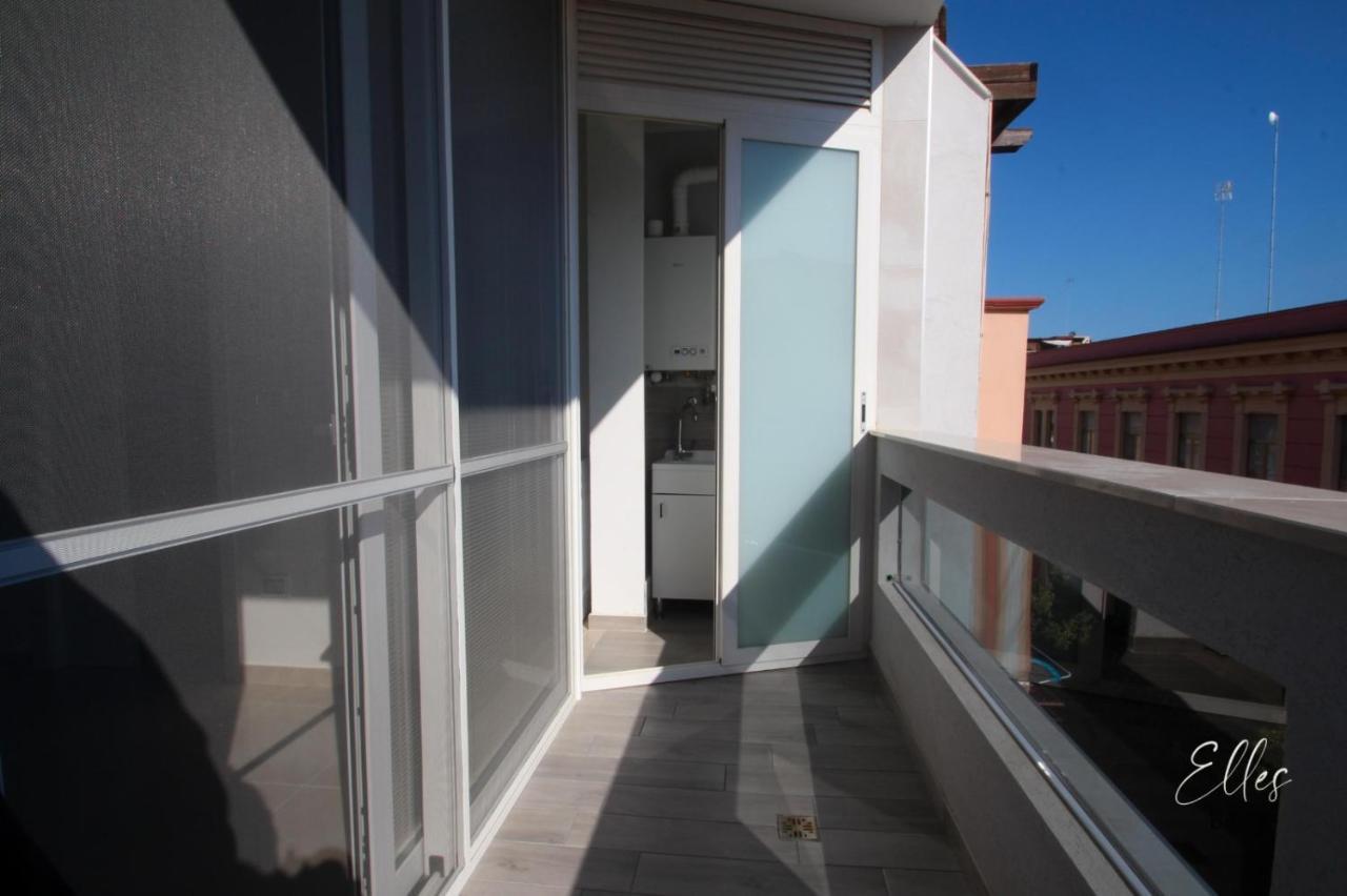 B&B Elles Con Parcheggio Interno Barletta Exterior foto